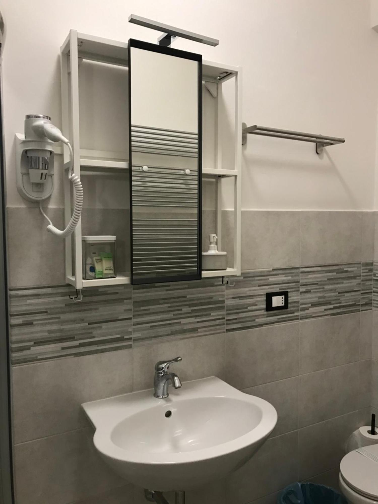 Attico Livorno Bed & Relax Quarto foto